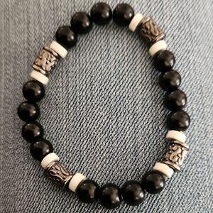 Black Beaded Bracelet with Silver Accent